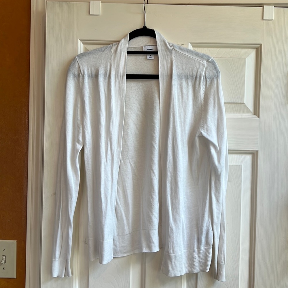 Old Navy cardigan in size M white